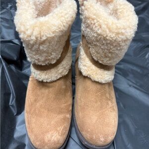 UGG Tan Shearling Lined Boots Size 8